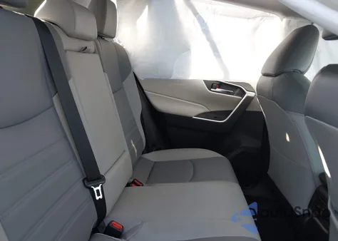 2021 Toyota Rav4 Xle Premium z USA, uszkodzony, nr VIN JTMA1RFV7MD077973